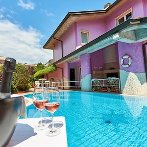 villa-lilla-desenzano-del-garda.it-lombardy.com/