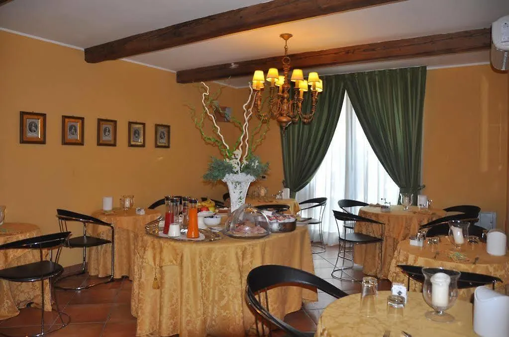 Piazza Nova Guest House Ferrara Italië